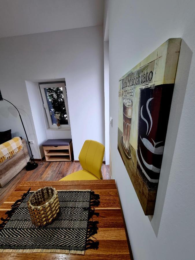 Retro Chic Studio Пула Екстериор снимка